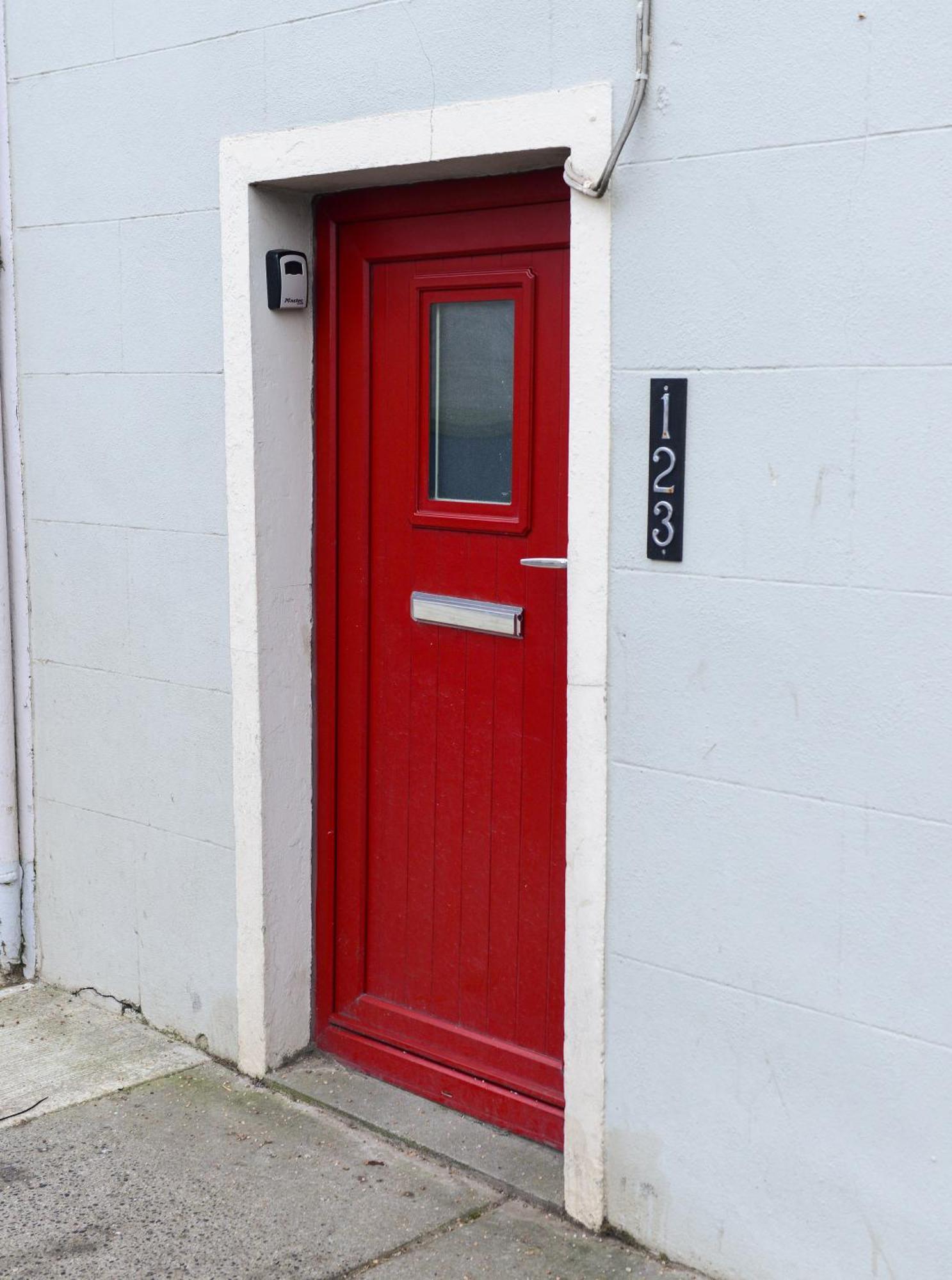 The Red Keep Fab Location - Two Bed - Two Bathrooms -Townhouse غالواي المظهر الخارجي الصورة